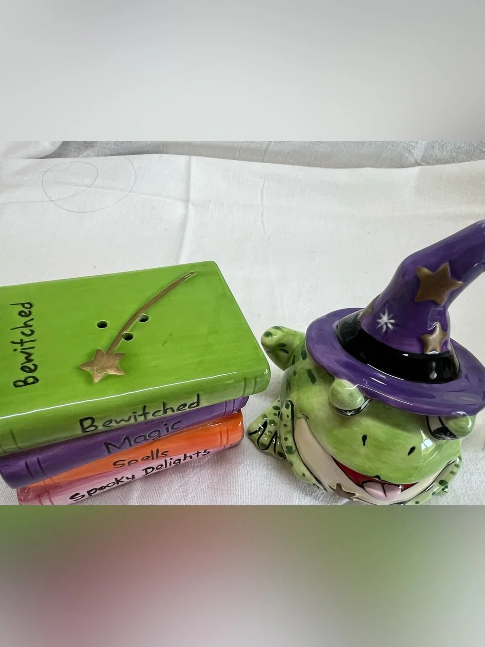 Fitz & Floyd Spell Bound Salt & Pepper Shakers Magic Toad Frog Halloween Witchy